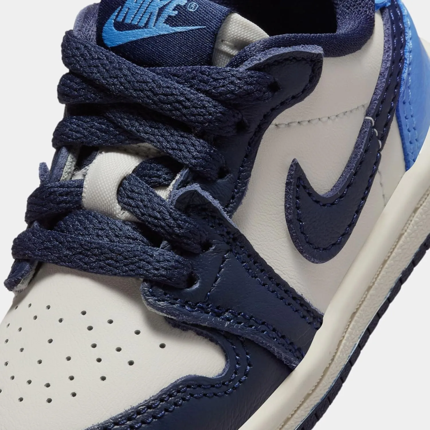 Air Jordan 1 Retro Low OG Obsidian Infant Toddler Lifestyle Shoes (Obsidian/University Blue/Sail)