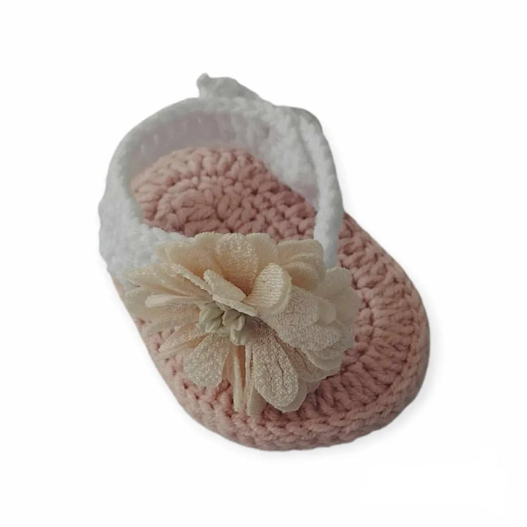 Crochet Baby Flip Flops,Crochet Baby White Flip Flops, New baby girl shoes,Outfit Summer Flowers Shoes, Newborn Baby Sandals,Baby Shower Gift (0-3months)