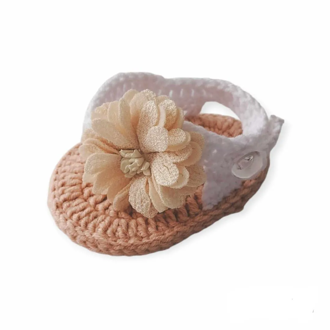 Crochet Baby Flip Flops,Crochet Baby White Flip Flops, New baby girl shoes,Outfit Summer Flowers Shoes, Newborn Baby Sandals,Baby Shower Gift (0-3months)