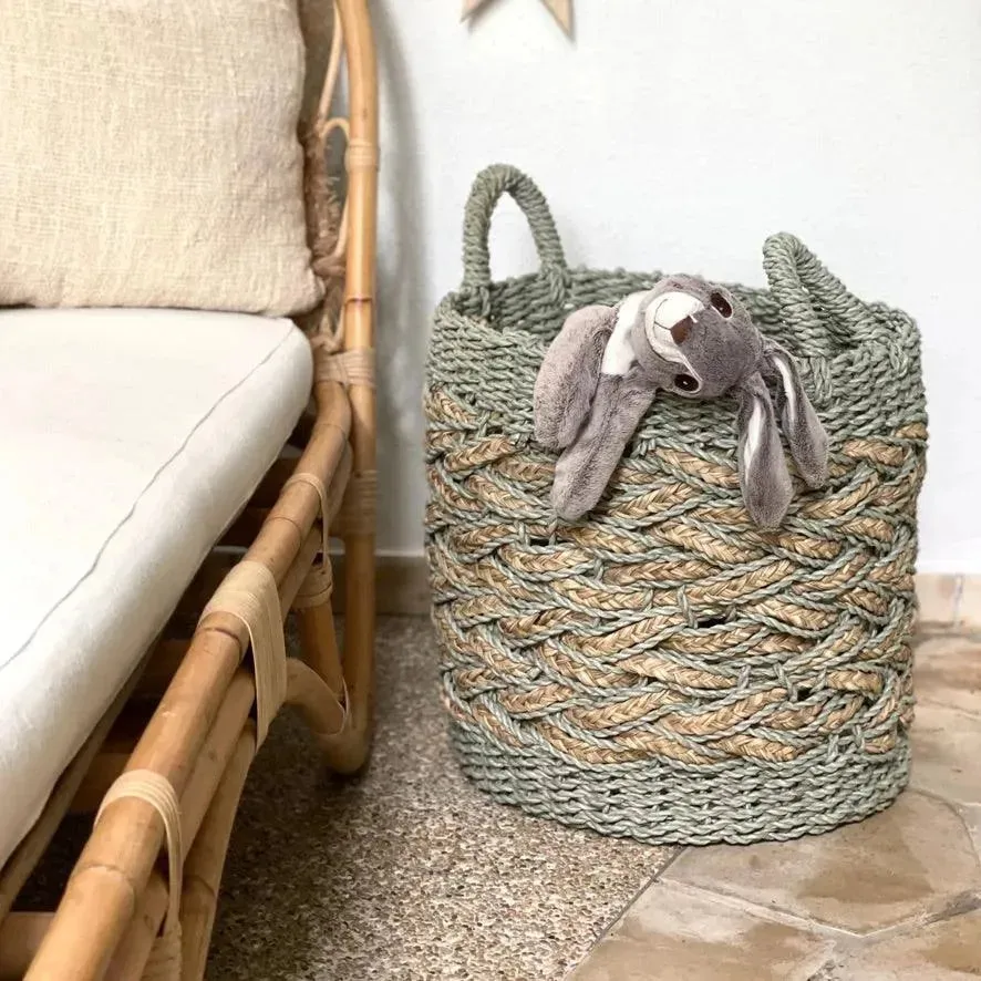Cross knitted basket Soft Green