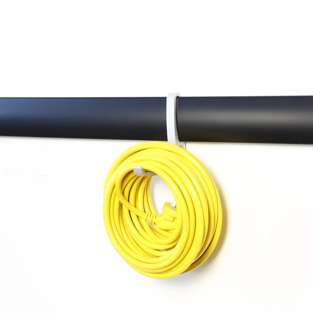 Single L Hook
