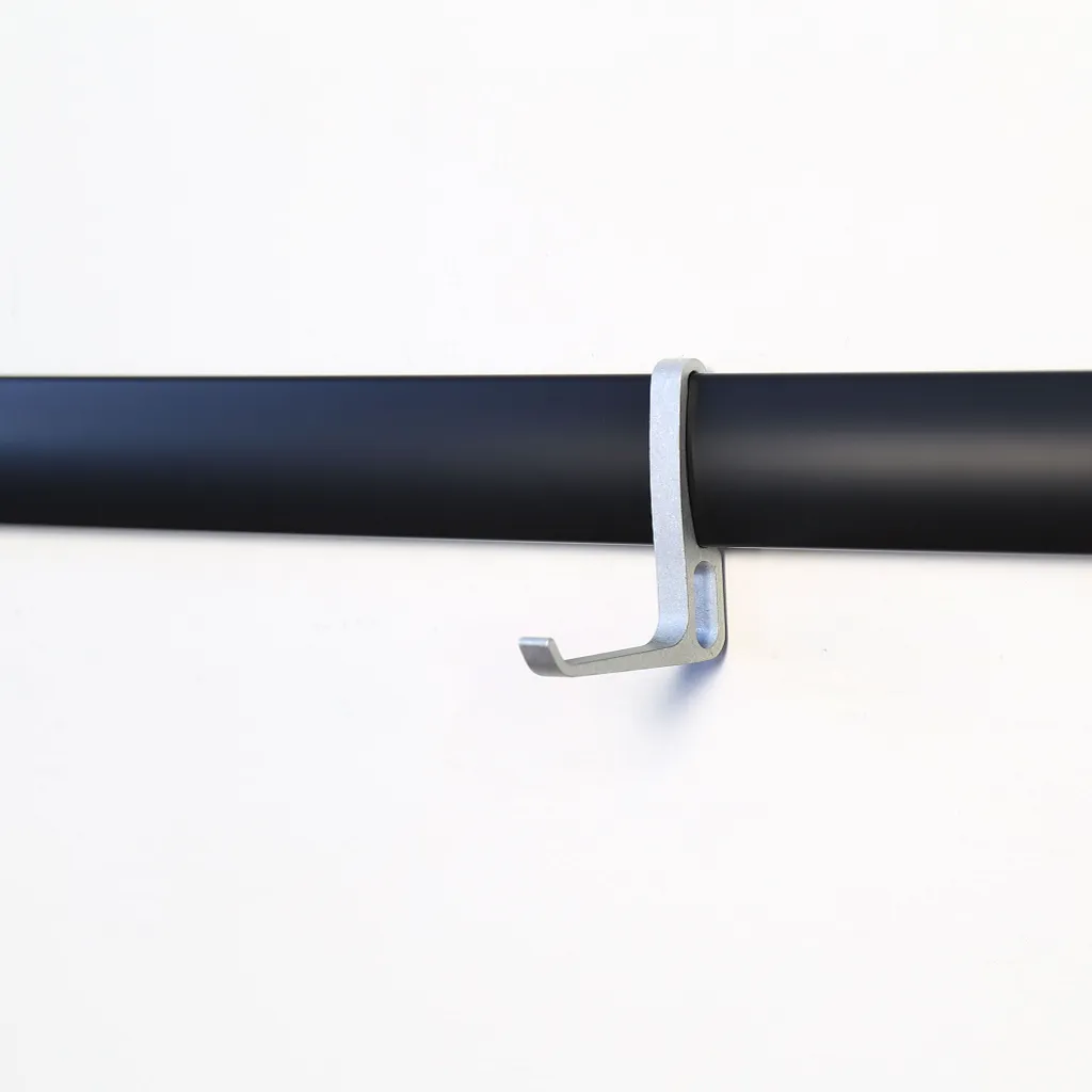 Single L Hook