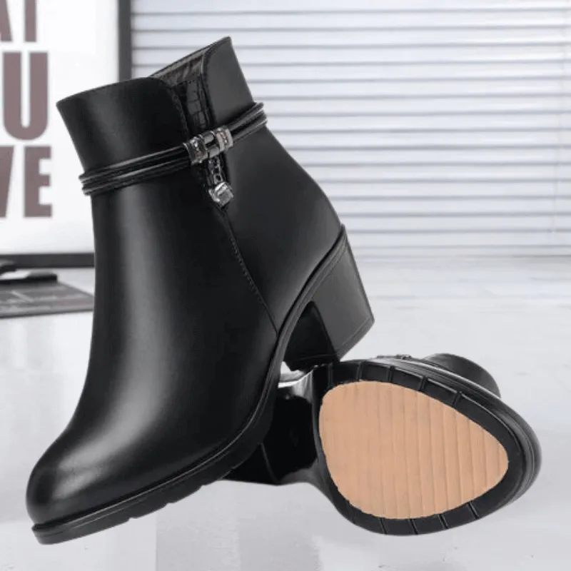 Women's Suede Ankle Boots: Stylish & Comfortable Footwear