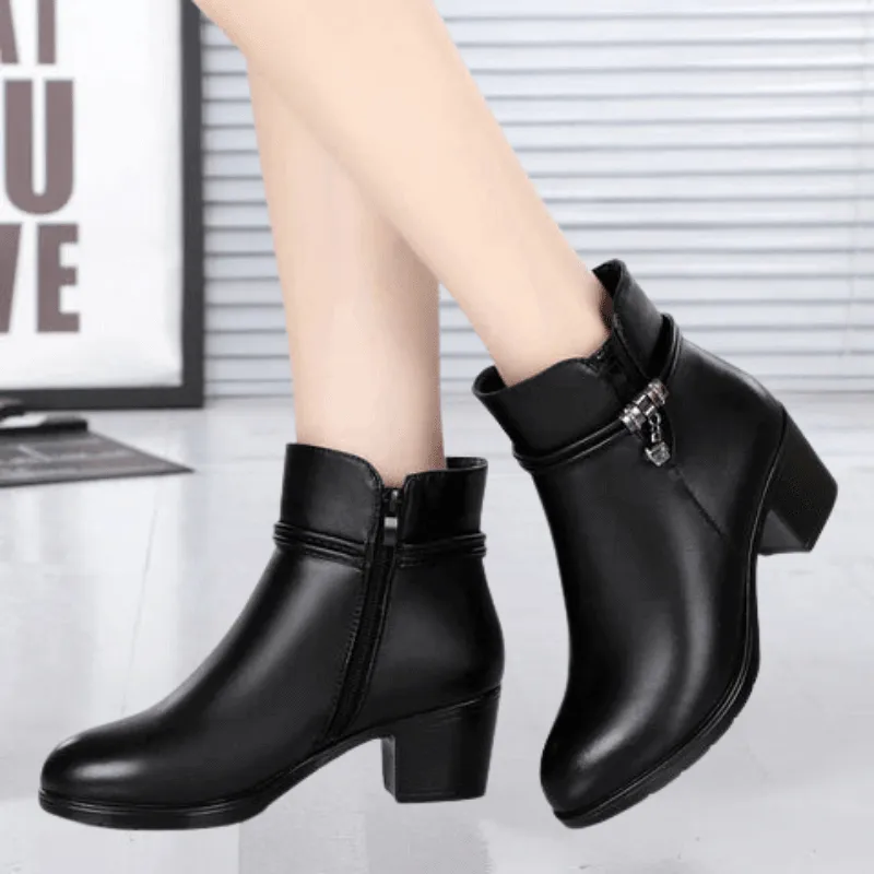 Women's Suede Ankle Boots: Stylish & Comfortable Footwear